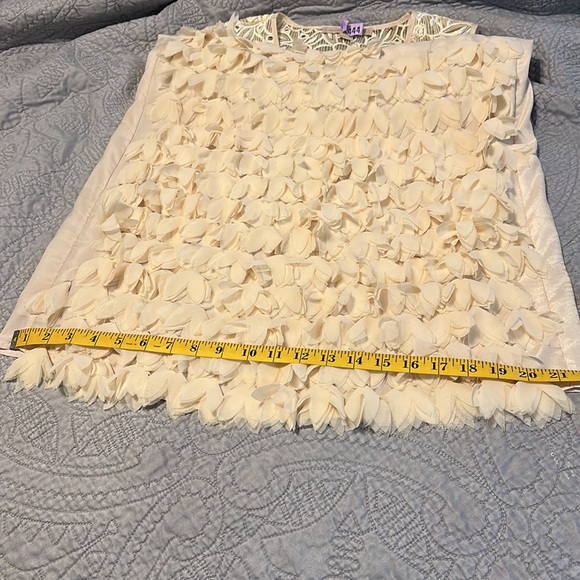 Cream Colored Flower Front Dress - Picture 7 of 12